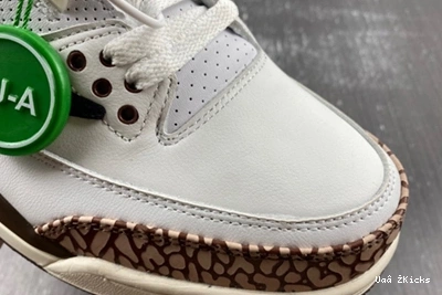 3 136064-168 Scott Air x Travis Jordan 364 SportInspired 0718
